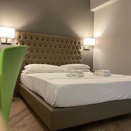 Hotel Genziana Genoa Bagian luar foto