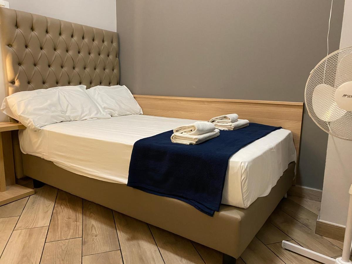 Hotel Genziana Genoa Bagian luar foto