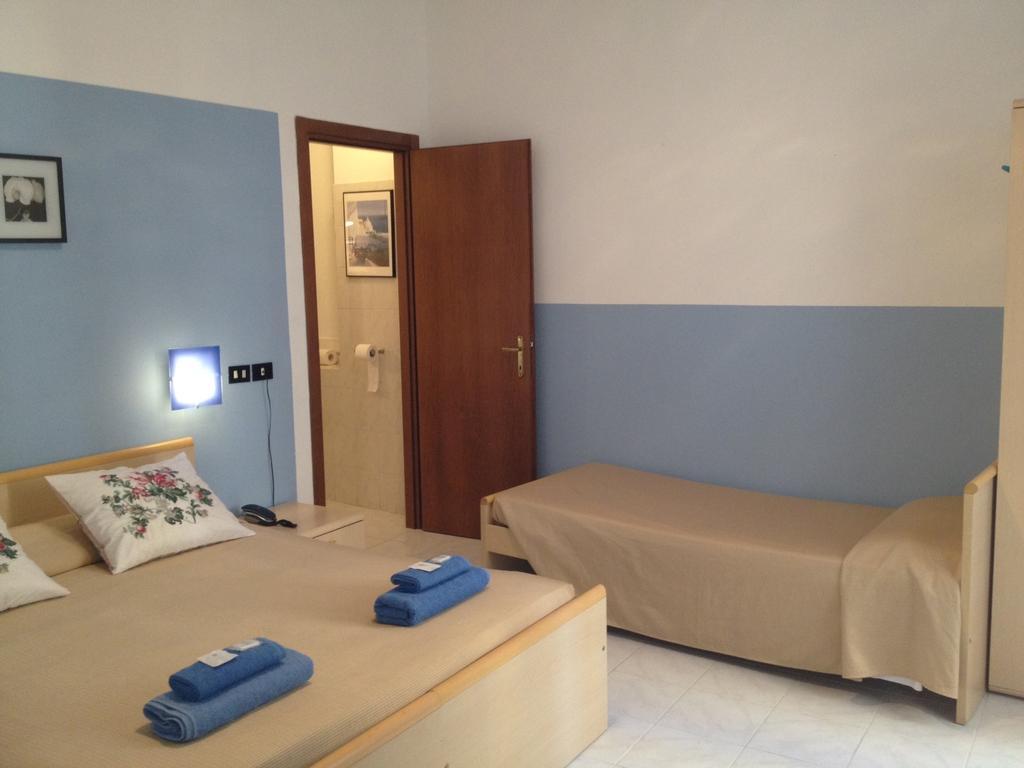 Hotel Genziana Genoa Bagian luar foto